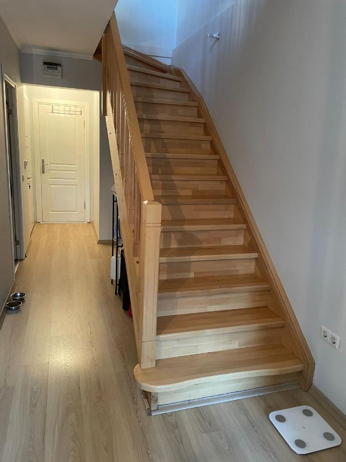 Ferienwohnung Duplex With Terrace In Center,5Mn Walk To Istiklal Istanbul Exterior foto